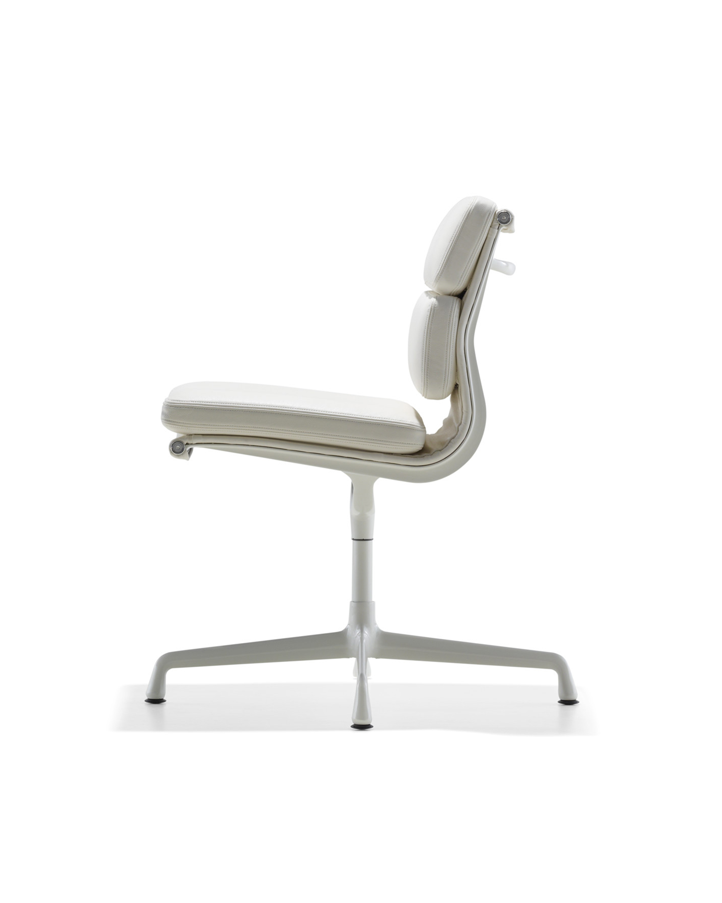 办公椅|现代真皮会议椅|办公火狐官方网站|火狐HUOHU（中国）火狐官方网站|伊姆斯软包会议椅